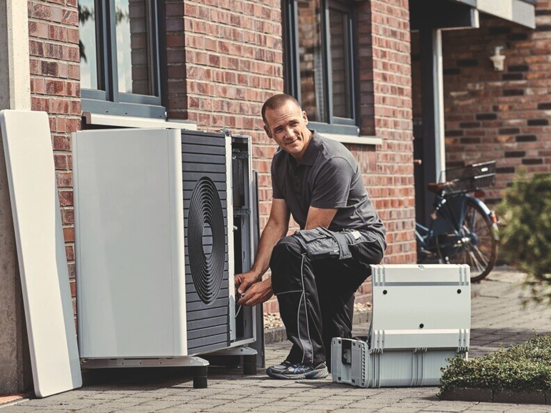 Vaillant_Rodzaje pomp ciepła - pompa ciepła powietrze-woda aroTHERM Split