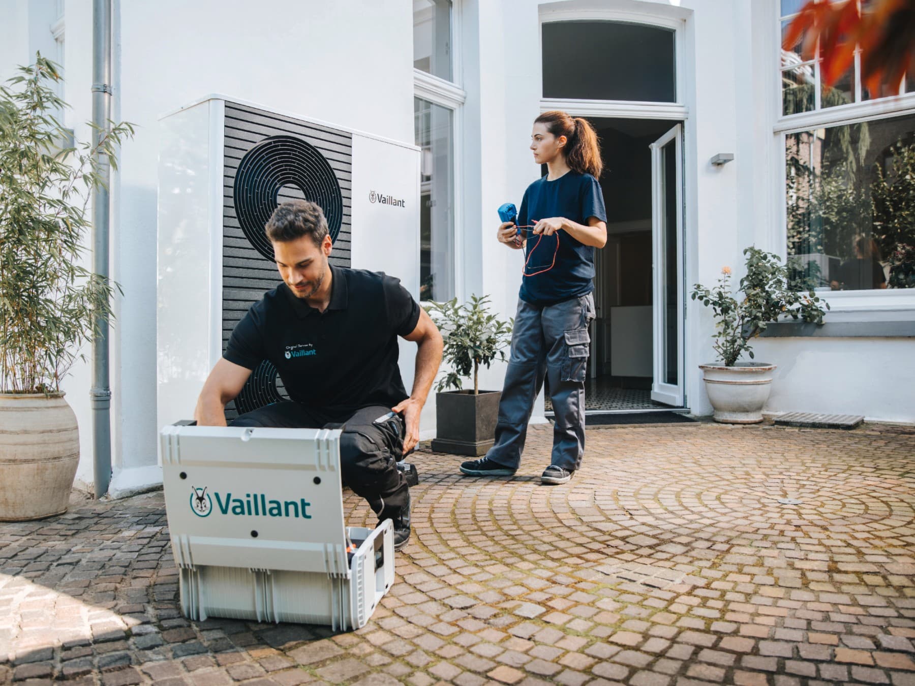 Nowa instalacja Vaillant z udziałem pary i technika